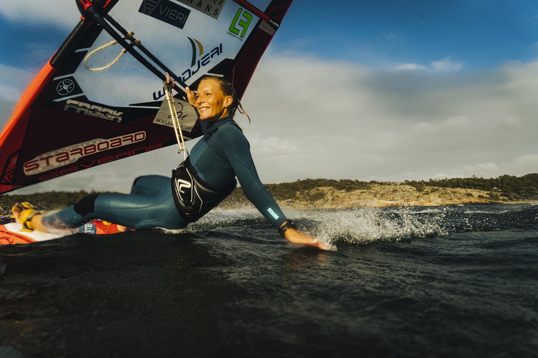 DEDIKERT: – Det tok tre år med trening før jeg ble med på World Cup. Da fikk jeg en femteplass og tenkte: hvis jeg kan trene like mye som de jentene her, som er to-tre plasser foran meg, så kan jeg være på linje med dem neste sesongen, sier Oda Johanne Stokstad Brødholt. Foto: Christian Nerdrum