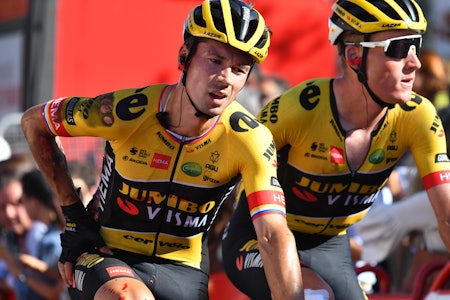VELTET: Primoz Roglic er ute av Vuelta a España etter å ha veltet på den 16. etappen. Foto: Cor Vos