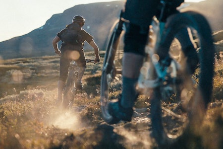 HELT PÅ HØYDEN: Sykkelentusiast og programleder i Stipatruljen Runa Buene har besøkt de fleste sykkeldestinasjonenen i Hallingdal og setter Geilos høyfjellstilbud som en av favorittene. Foto: Håkom Mæland HELT PÅ HØYDEN: Sykkelentusiast og programleder i Stipatruljen Runa Buene har besøkt de fleste sykkeldestinasjonenen i Hallingdal og setter Geilos høyfjellstilbud som en av favorittene. Foto: Håkom Mæland