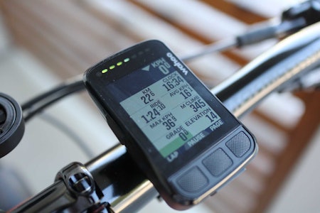 GARMIN-ALTERNATIV: Wahoo har en solid utfordrer til Garmin med sin Elemnt Bolt V2 sykkelcomputer. Foto: Lars Frederic Nordbakken. wahoo bolt elemnt v2 test