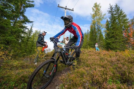 TRYSIL ENDURO: Her er SK Rye-rytter Jonas Olsson i aksjon under helgens Trysil Enduro. Foto: Jonas Sjøgren