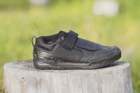 STISKO: Shimano sin AM9-sko er rettet mot stisykling i terrenget. Foto: Kristoffer H. Kippernes. test av shimano sykkelsko