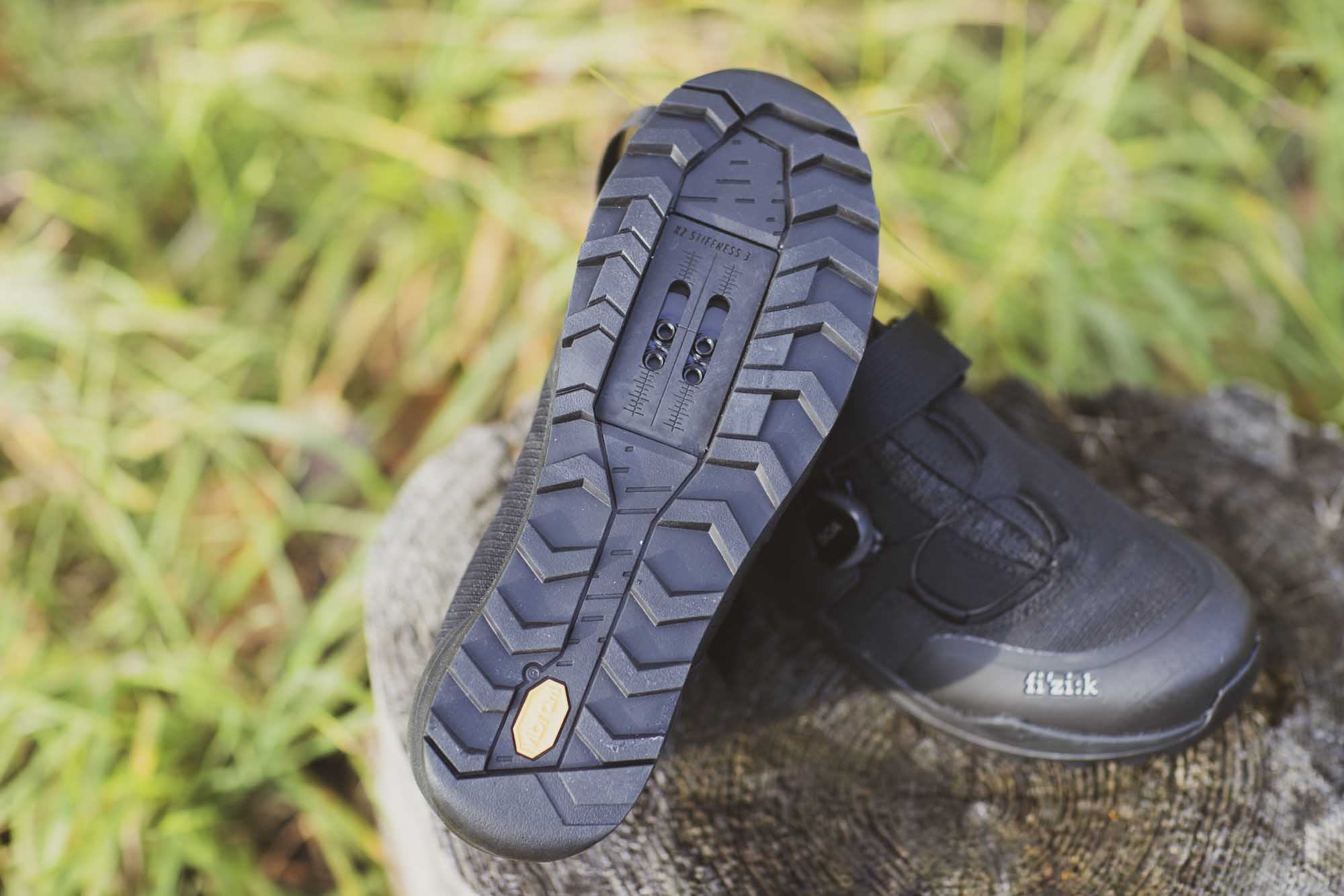 Test av Fizik Terra Clima X2 | TERRENGSYKKEL.NO Test av Fizik Terra Clima X2 | TERRENGSYKKEL.NO