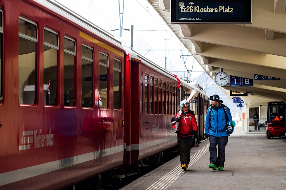SKI ELLER TOG:Toget mellom Klosters og Davos tar en knapp halvtime. Foto: Mattias Fredriksson