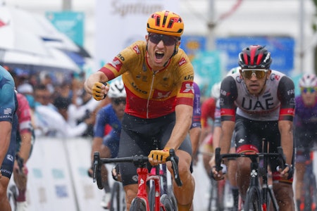 VANT: Jubelbrøl fra Erlend Blikra, etter at han spurtet inn til seier på den 6. etappen av Tour of Langkawi. Foto: Cor Vos VANT: Jubelbrøl fra Erlend Blikra, etter at han spurtet inn til seier på den 6. etappen av Tour of Langkawi. Foto: Cor Vos