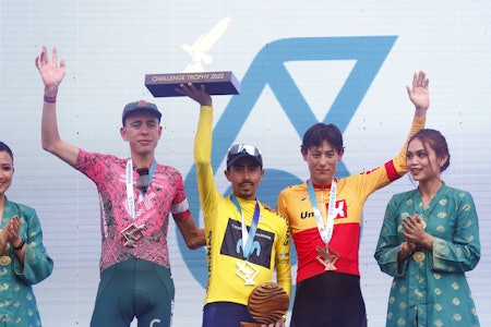 TREDJEPLASS: Torstein Træen på podiet med sammenlagtvinner Iván Sosa (Movistar) og toer Hugh Carthy (EF Education). Foto: Cor Vos TREDJEPLASS: Torstein Træen på podiet med sammenlagtvinner Iván Sosa (Movistar) og toer Hugh Carthy (EF Education). Foto: Cor Vos