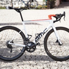 FORBILDE: BMC TeamMachine har vært inspirasjonskilde for mange sykkelmodeller fra andre merker. Sykkelen er designet av norske Torgny Fjeldskaar FORBILDE: BMC TeamMachine har vært inspirasjonskilde for mange sykkelmodeller fra andre merker. Sykkelen er designet av norske Torgny Fjeldskaar