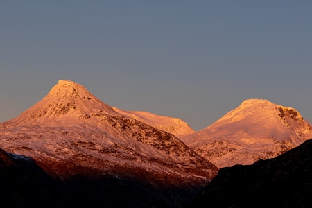 JOTUNHEIMEN: Her med utsikt mot Steindalsnosi. Foto: Simen Berg jotunheimen