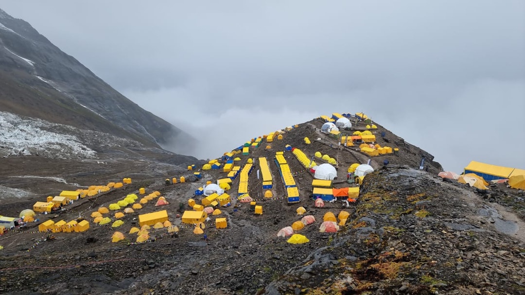 CAMP: Nå er det høysesong på Manaslu. manaslu
