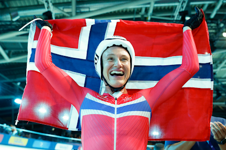 BLE EUROPAMESTER: I august tok Anita Yvonne Stenberg sitt første internasjonale mesterskapsgull på bane, da hun vant scratch–rittet i Berlin. Foto: Cor Vos BLE EUROPAMESTER: I august tok Anita Yvonne Stenberg sitt første internasjonale mesterskapsgull på bane, da hun vant scratch–rittet i Berlin. Foto: Cor Vos