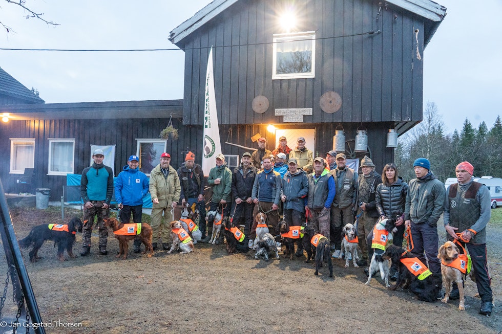 FINALISTER: Klare for siste og avgjørende dag, men hvor ble det av skogsfuglen? (Foto: Jan Gogstad Thorsen) FINALISTER: Klare for siste og avgjørende dag, men hvor ble det av skogsfuglen? (Foto: Jan Gogstad Thorsen)