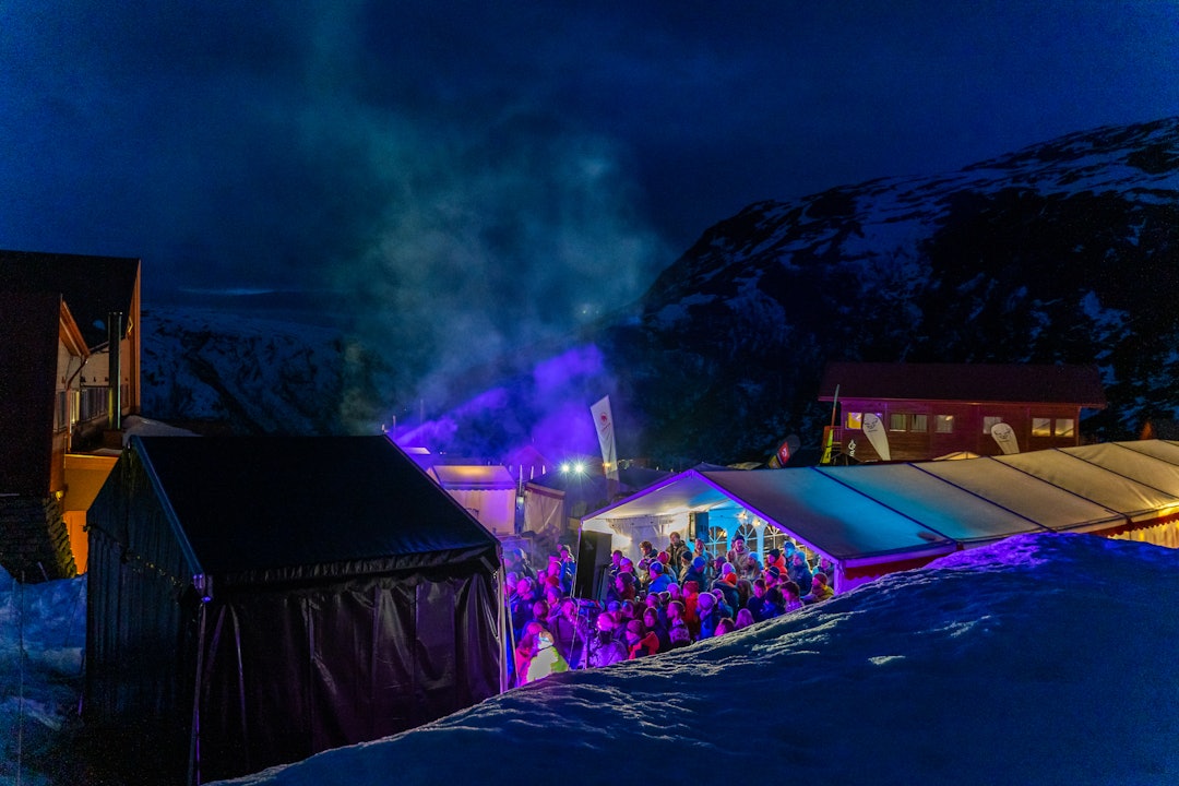 Ganske god s under dunjakkediscoen på lørdags kvelden på High Camp 2022. Foto: Brynjar Tvedt Ganske god s under dunjakkediscoen på lørdags kvelden på High Camp 2022. Foto: Brynjar Tvedt