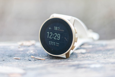 LEKKER: Suunto 9 Peak Pro ser veldig elegant ut, men er prestasjonen like bra som utseendet? Foto: Knut Andreas Lone suunto 9 peak pro gps klokke test