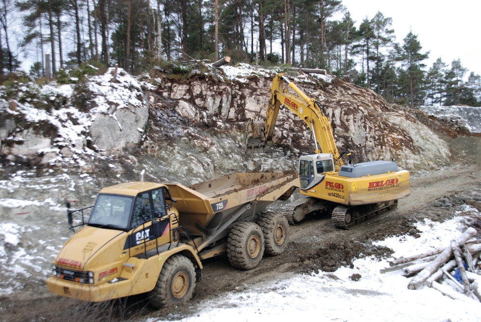 ANLEGGSPLASS: Bildet fra 2010 er fra fjerning av masser der haglebygget står i dag. (Foto: Jan Fredrik Monsen) ANLEGGSPLASS: Bildet fra 2010 er fra fjerning av masser der haglebygget står i dag. (Foto: Jan Fredrik Monsen)