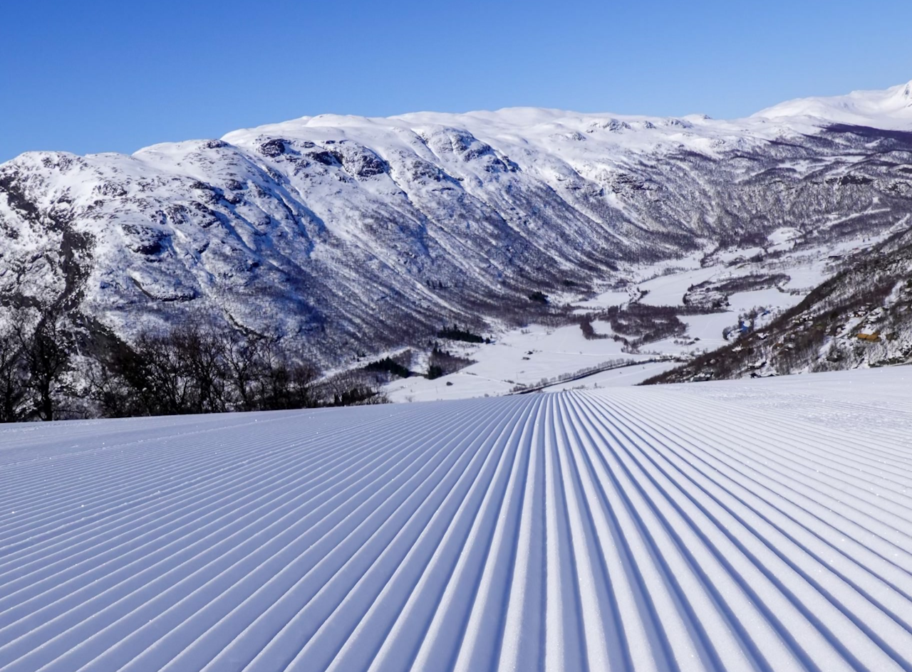SOLHEISEN MED SOL: Slik ser det ut på gode dager i Solheisen, som ligger på solsida i Hemsedal. Foto: Solheisen SOLHEISEN MED SOL: Slik ser det ut på gode dager i Solheisen, som ligger på solsida i Hemsedal. Foto: Solheisen