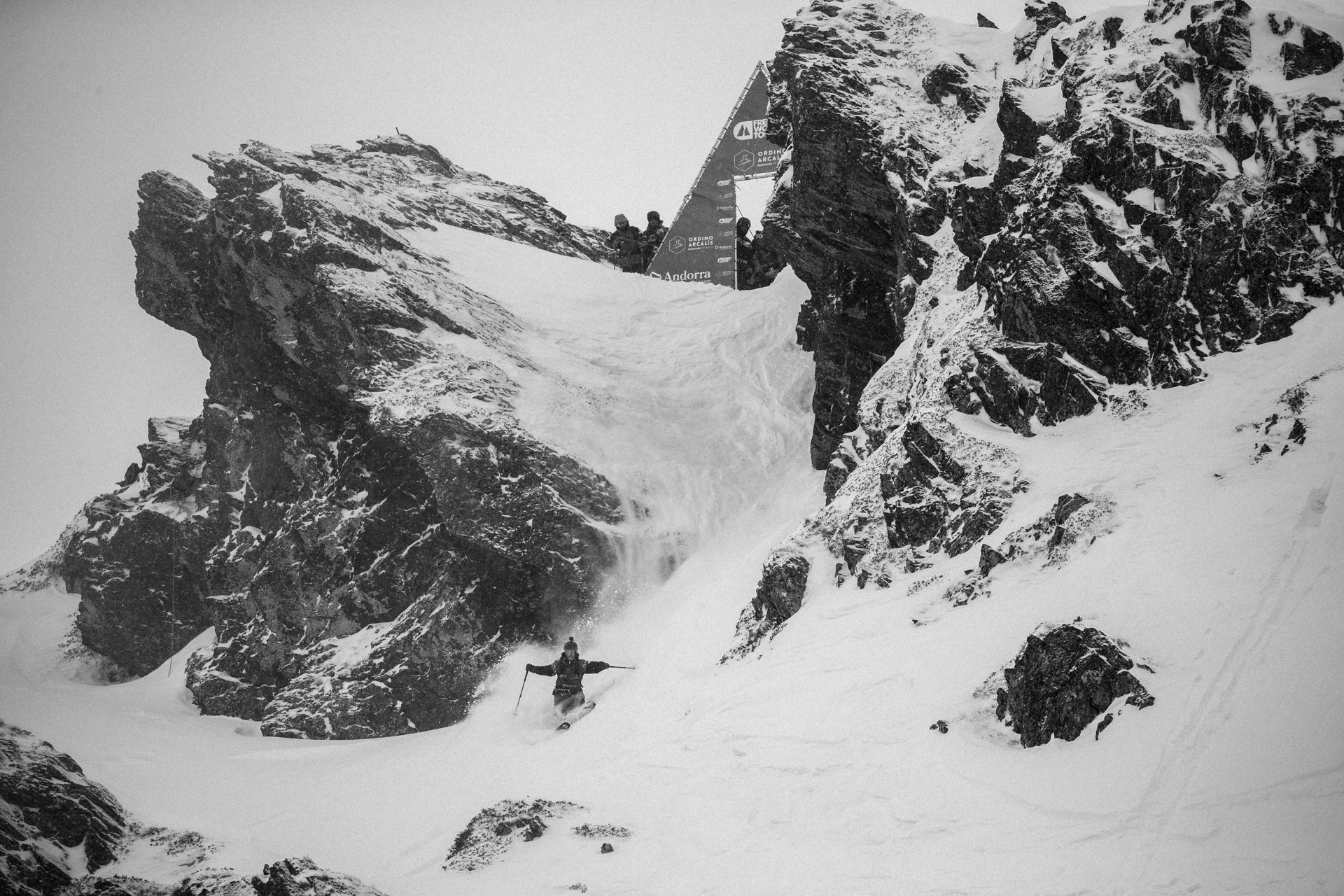 Tanner Hall klar for Kicking Horse FRIFLYT.NO