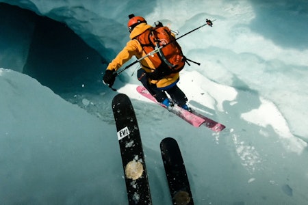 UNDER EN ISBRE: Et ganske vilt segment i filmen 28 min og 20 sekunder ut i filmen. UNDER EN ISBRE: Et ganske vilt segment i filmen 28 min og 20 sekunder ut i filmen.