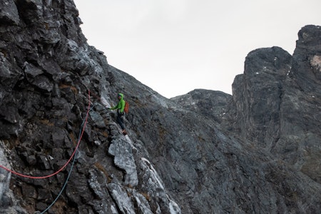 MIX: Asgeir Rusti melder om ålreite forhold i Vengedalen. Fredag klatret han og Torje Steinkjær (bildet) en blanding av fossene Lang lørdag og Mann fra Hadeland. Foto: Asgeir Rusti MIX: Asgeir Rusti melder om ålreite forhold i Vengedalen. Fredag klatret han og Torje Steinkjær (bildet) en blanding av fossene Lang lørdag og Mann fra Hadeland. Foto: Asgeir Rusti