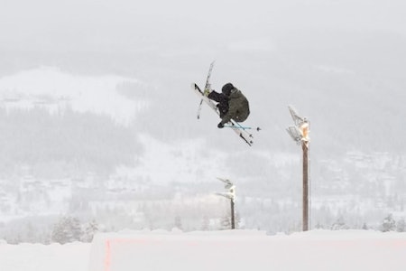 ÅPNER MED PARK: William Kalfoss ser frem til å gjøre switch 540 igjen når Trysil åpner skiheisene. Foto: Ola Matsson/Skistar Trysil