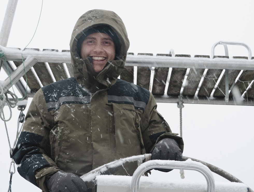 Fjorårets headlinefilm WAVY viste Schirmer med venner på seilas ut i Lyngenfjorden og omegn. Foto: Krister Kopala Fjorårets headlinefilm WAVY viste Schirmer med venner på seilas ut i Lyngenfjorden og omegn. Foto: Krister Kopala