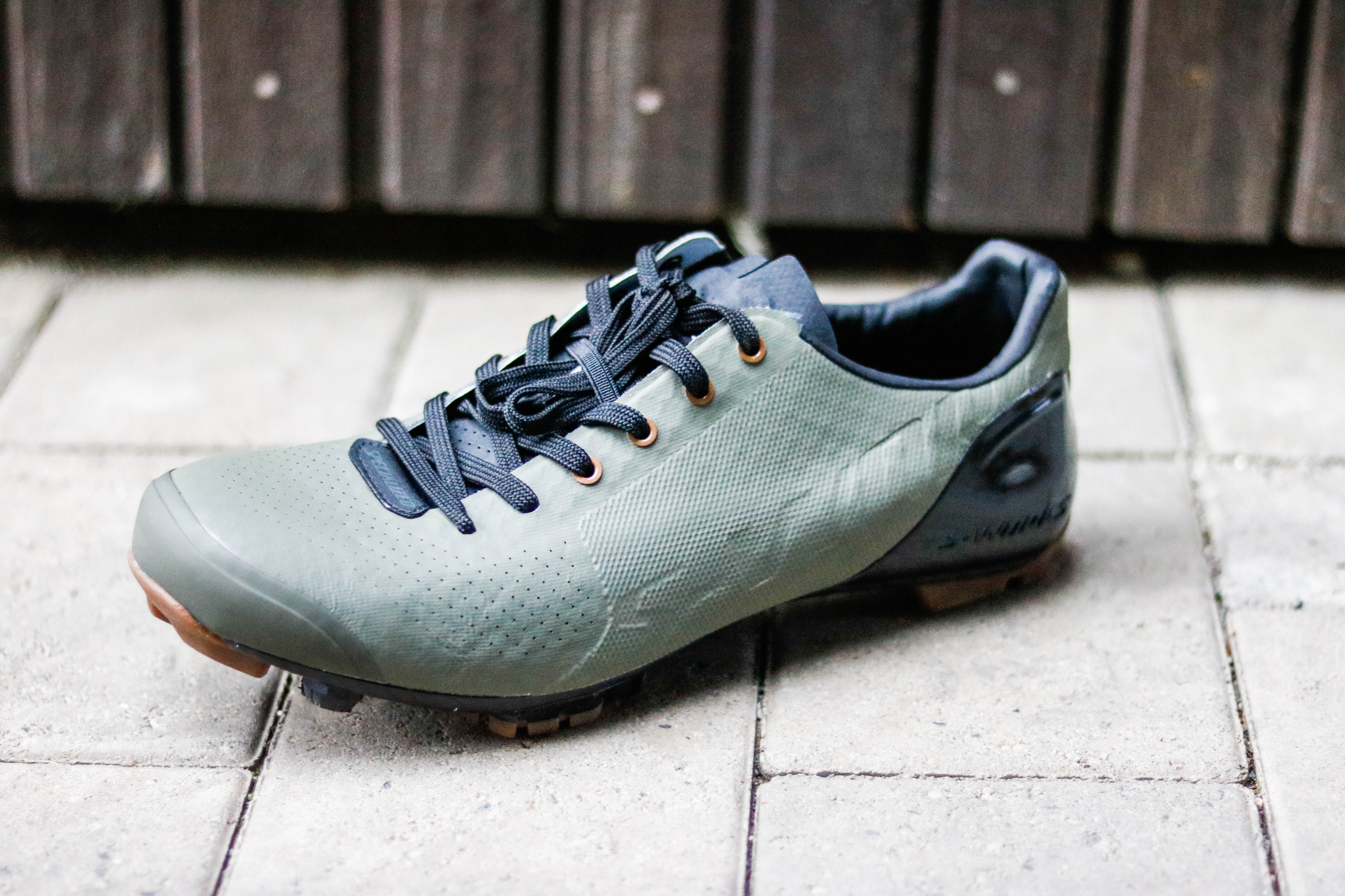 ROBUST OG SLITESTERK: S–Works Recon Lace har et ytre som skal tåle å få litt juling. Foto: Knut Andreas Lone