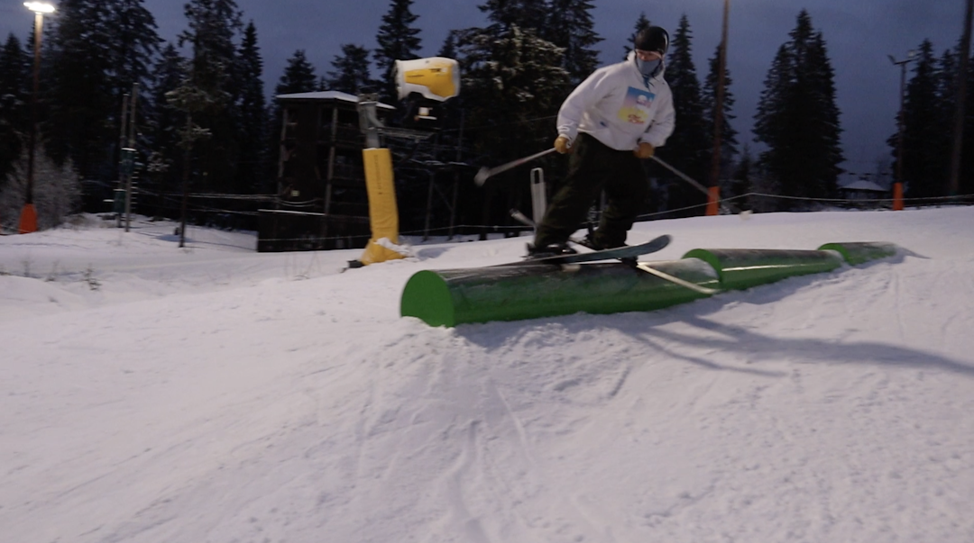 TRIPPTRAPP: På denne "waterfall" railen faller du ned to ganger, en perfekt rail for switchups. Foto: Fredrik Ouren Jostad