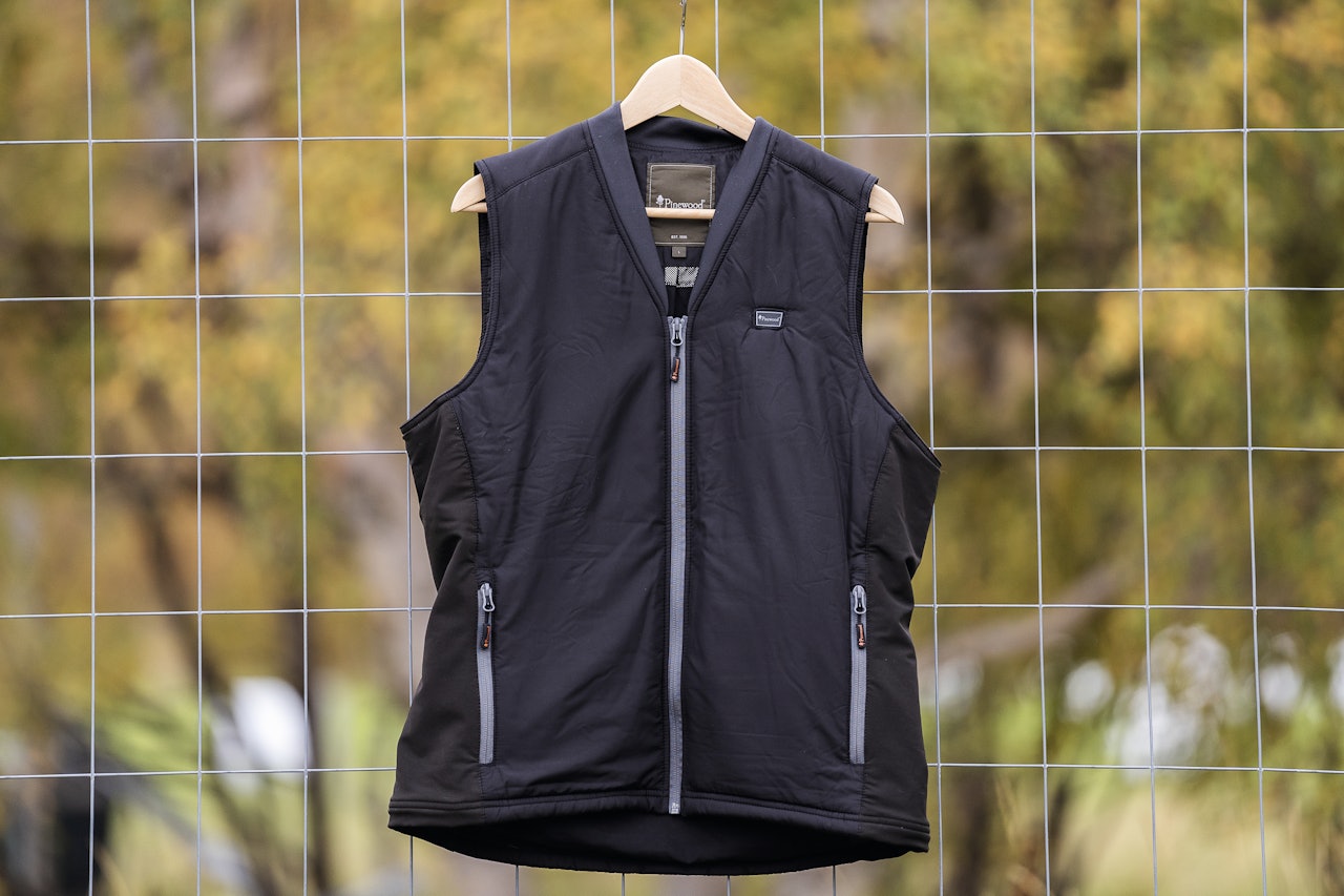 Varmer godt, men bare delvis: Pinewood Ultra Body-Heat vest