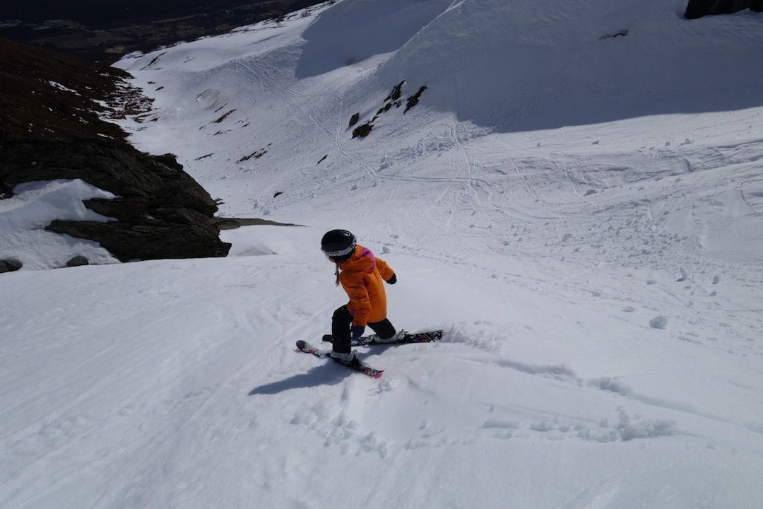 nonshøa barn på ski