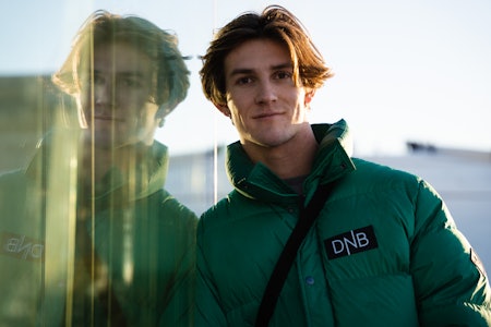 DELER HISTORIEN: Birk Ruud deler historien sin når han gir ut bok til høsten. Foto: Christian Nerdrum DELER HISTORIEN: Birk Ruud deler historien sin når han gir ut bok til høsten. Foto: Christian Nerdrum