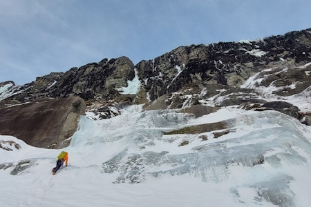 STOR FOSS: Vinnufossen i Sunndal (600 meter, WI 5+) fikk en sjelden repetisjon denne uka, av Toralf Furseth, Eivind Hugaas og Joakim Eide. Foto: Eivind Hugaas STOR FOSS: Vinnufossen i Sunndal (600 meter, WI 5+) fikk en sjelden repetisjon denne uka, av Toralf Furseth, Eivind Hugaas og Joakim Eide. Foto: Eivind Hugaas