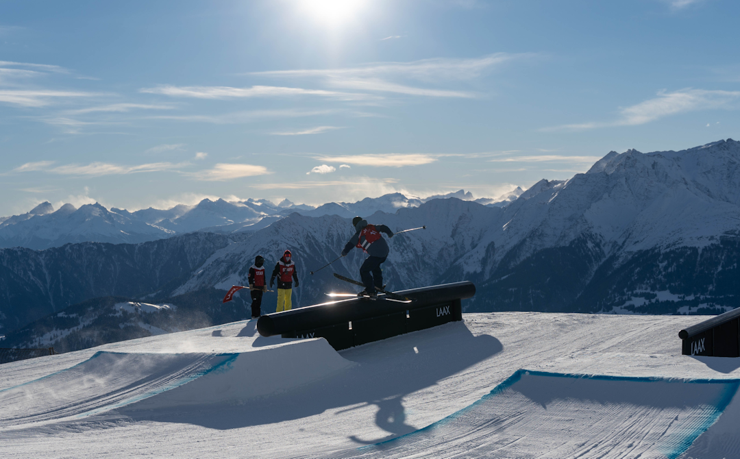 SLOPESTYLE: Christian Nummedal på trening i Laax, Sveits. Foto: Freeskilandslaget SLOPESTYLE: Christian Nummedal på trening i Laax, Sveits. Foto: Freeskilandslaget