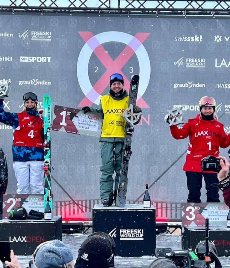 VANT: Det ble seier på Johanne Killi i sveitsiske Laax, til tross for avlyst finale. Foto: Freeskilandslaget VANT: Det ble seier på Johanne Killi i sveitsiske Laax, til tross for avlyst finale. Foto: Freeskilandslaget