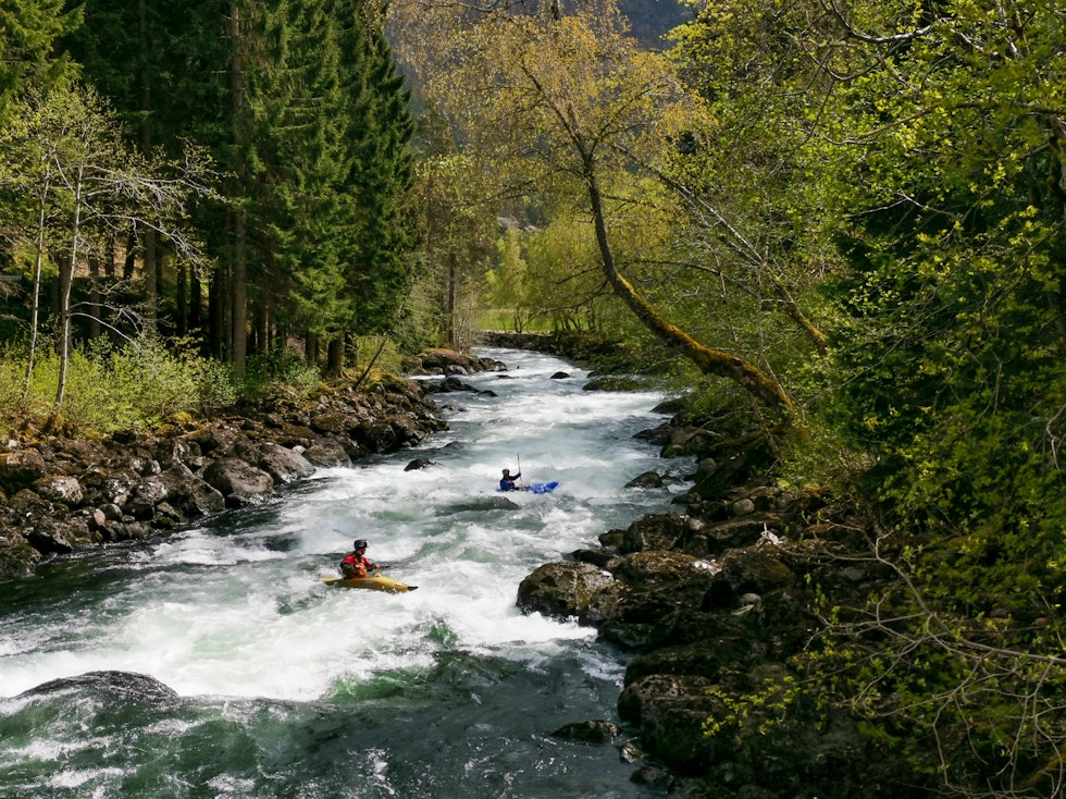 Bli med på guida tur i elvepadling lørdag under Strynefestivalen. Foto: Helge Martinsen Bli med på guida tur i elvepadling lørdag under Strynefestivalen. Foto: Helge Martinsen