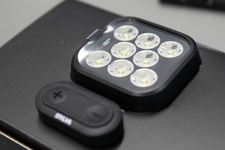 VANVITTIG KRAFTIG: 10 000 lumen bør holde i massevis for de fleste syklister. Vi har satt Spectra-lykten fra Silva på prøve i vintermørket. Foto: Kristoffer H. Kippernes. Silva Spectra A sykkellykt test