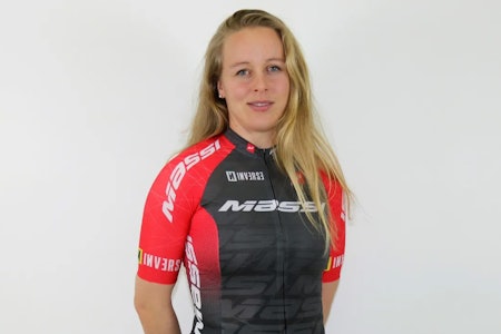 NYTT LAG: Terrengsyklist Ingrid Sofie Bøe Jacobsen har fått proffkontrakt med Massi UCI Team. Foto: Massi. ingrid bøe jacobsen massi sykkel