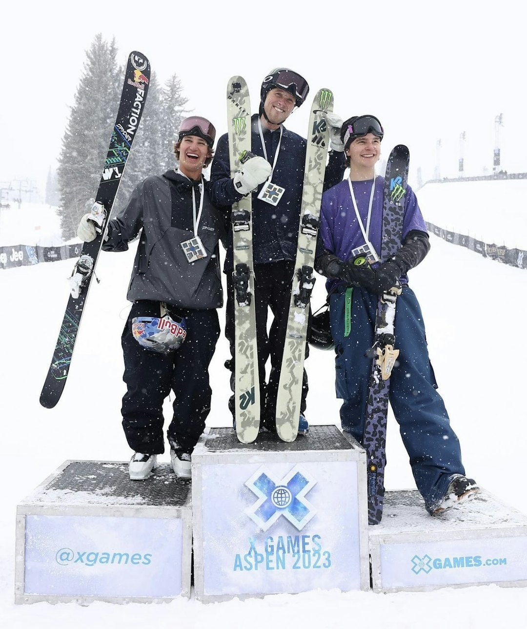 PALLEN: Colby Stevenson vant slopestylefinalen. På pallen fikk han besøk av Mac Forehand og Ferdinand Dahl. Foto: X Games PALLEN: Colby Stevenson vant slopestylefinalen. På pallen fikk han besøk av Mac Forehand og Ferdinand Dahl. Foto: X Games