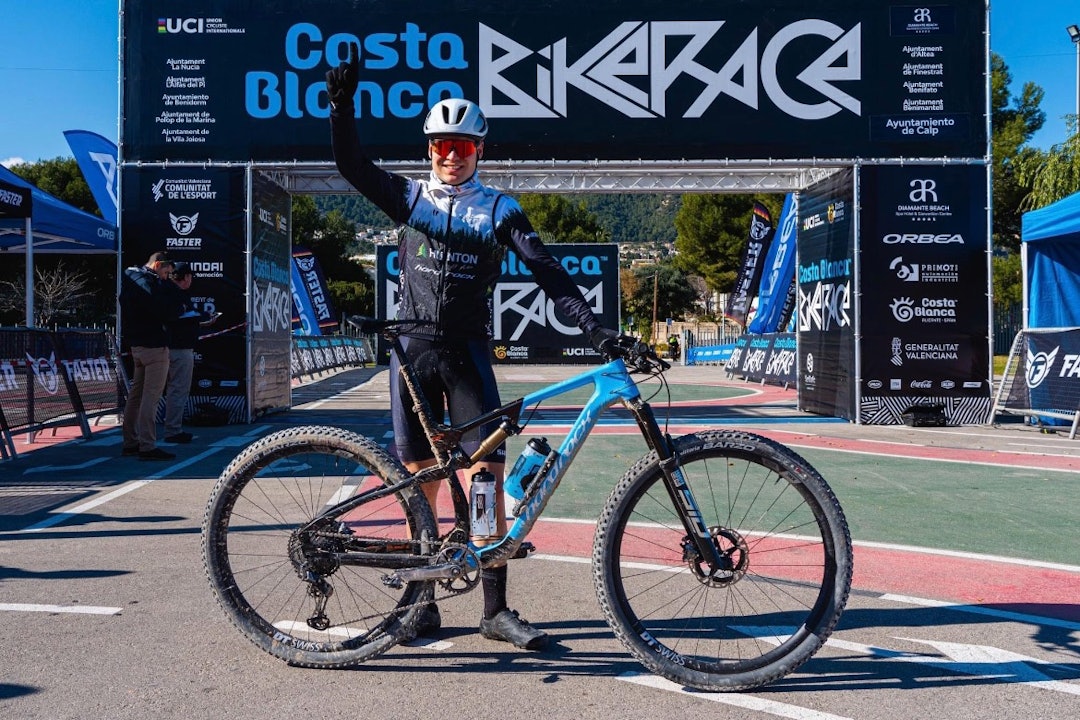 BESTE NORSKE: Emil Hasund Eid ble beste nordmann i Val Di Sole, her fra et tidligere ritt i Costa Blanca. Foto: Privat emil hasund eid costa blanca bike race