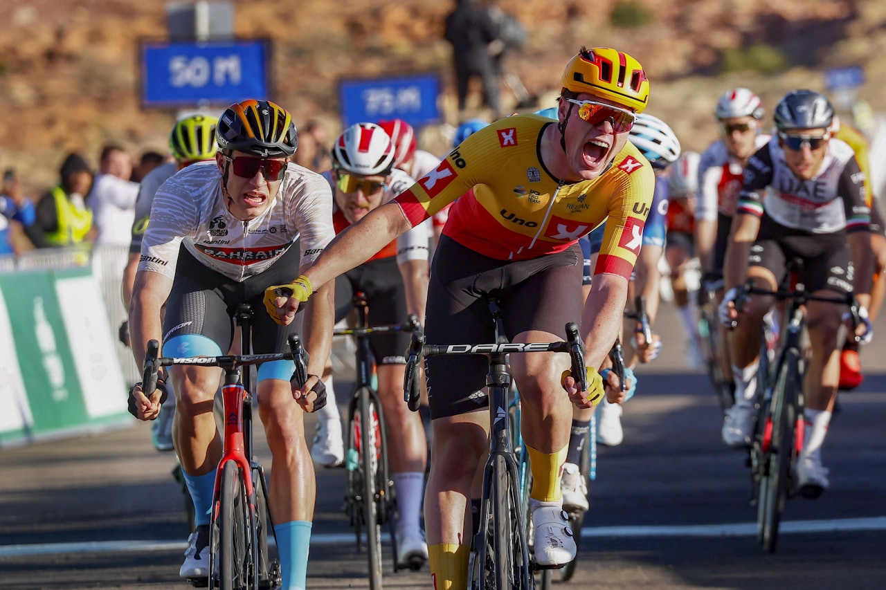 SEIER: Søren Wærenskjold jubler for sin aller første proffseier. Foto: Cor Vos SEIER: Søren Wærenskjold jubler for sin aller første proffseier. Foto: Cor Vos