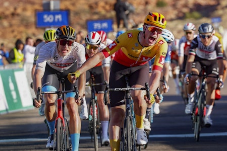 SEIER: Søren Wærenskjold jubler for sin aller første proffseier. Foto: Cor Vos SEIER: Søren Wærenskjold jubler for sin aller første proffseier. Foto: Cor Vos