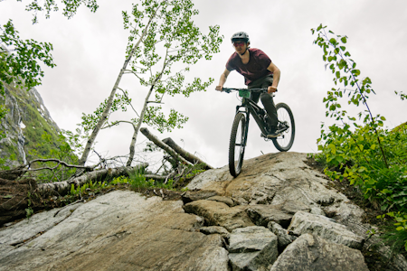 Bli med på stisykkeltur krevende til Middagsfjellet! Foto: Brynjar Tvedt Bli med på stisykkeltur krevende til Middagsfjellet! Foto: Brynjar Tvedt