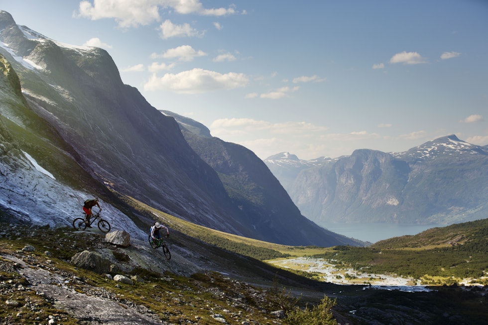 Fra stisykling i Erdalen. Foto: Kristoffer Kippernes