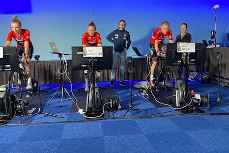 VM PÅ ZWIFT: Lørdag skal syv norske ryttere i aksjon i VM i e-sport. Bilder er fra fjorårets VM. Foto: NCF VM PÅ ZWIFT: Lørdag skal syv norske ryttere i aksjon i VM i e-sport. Bilder er fra fjorårets VM. Foto: NCF