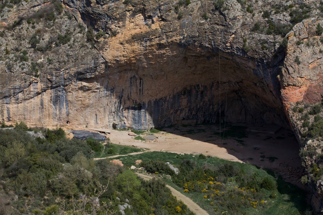 STOR HULE: Santa Linya-hula er et imponerende skue. Foto: Henning Wang STOR HULE: Santa Linya-hula er et imponerende skue. Foto: Henning Wang