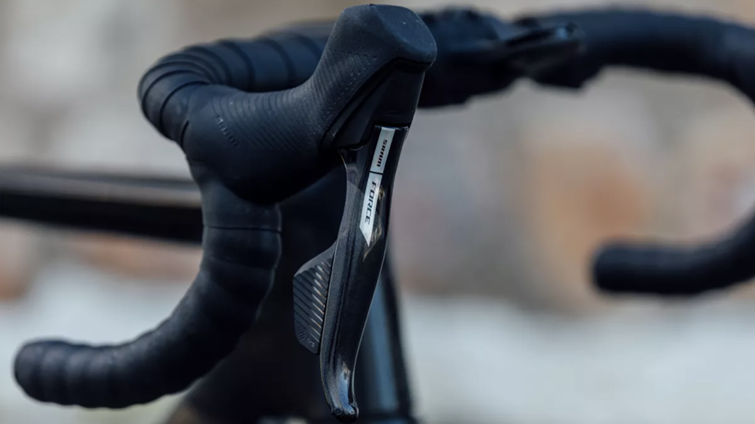 SLANKERE HENDLER: Mindre diameter gjør at hendlene passer bedre også for de som har mindre hender. Foto: SRAM SLANKERE HENDLER: Mindre diameter gjør at hendlene passer bedre også for de som har mindre hender. Foto: SRAM