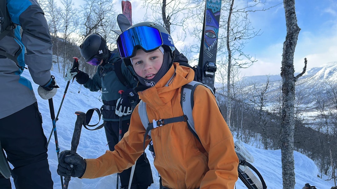 1. PLASS: Backflippen til Håkon Plassen (12) holdt til en suveren 1. plass. Foto: Siri Hoseth Håkon Plassen juniorkonkurranse Solheisen Hemsedal