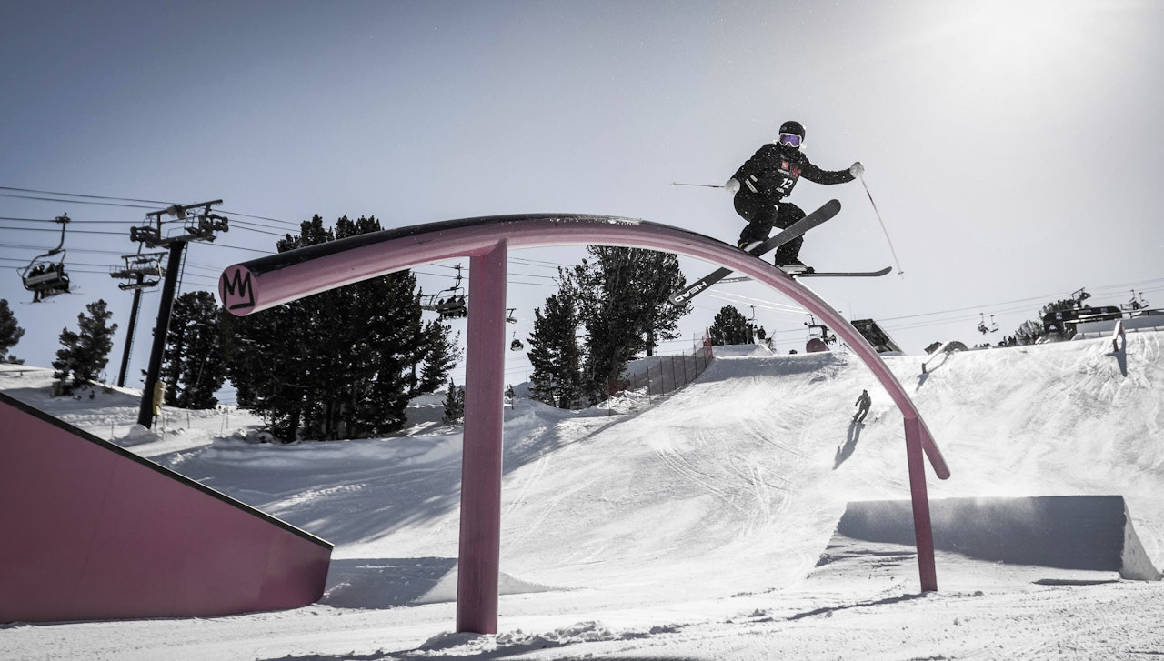 VM-SØLV: Sandra Eie ble nylig nummer to i Big Air finalen i Bakuriani, Georgia. Foto: Freeskilandslaget.