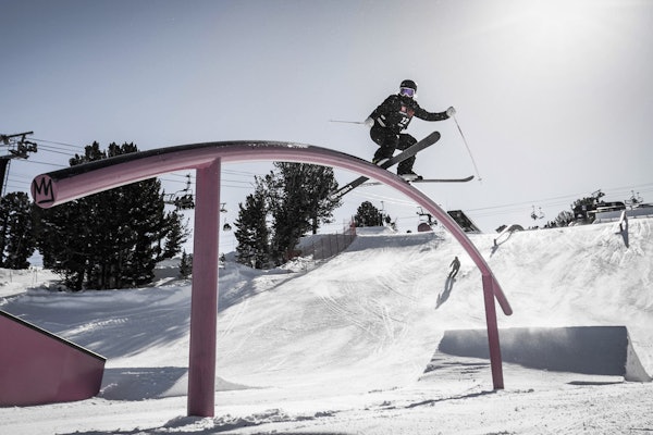 VM-SØLV: Sandra Eie fra da hun ble nummer to i Big Air finalen i Bakuriani, Georgia 2023. Foto: Freeskilandslaget VM-SØLV: Sandra Eie fra da hun ble nummer to i Big Air finalen i Bakuriani, Georgia 2023. Foto: Freeskilandslaget