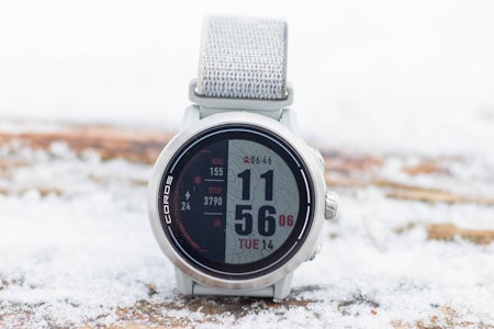 SOLID: Coros Apex 2 er en lett og behagelig klokke, hakket rimeligere enn Pro-utgaven. Foto: Knut Andreas Lone coros apex 2 pulsklokke test