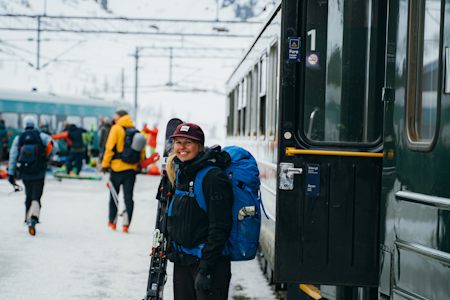 Guide Ragni Klokkerstuen Odeen på High Camp Vatnahalsen i 2022. Foto: Brynjar Tvedt