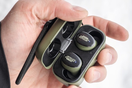 ISOtunes Sport Caliber tar liten plass. ISOtunes Sport Caliber tar liten plass.